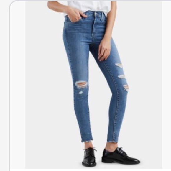 Levi's Denim - Levi’s 720 high rise super skinny/Destructed
